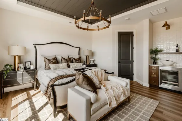 $899,900 | 40 Nivie Lane, Simpsonville, SC 29681