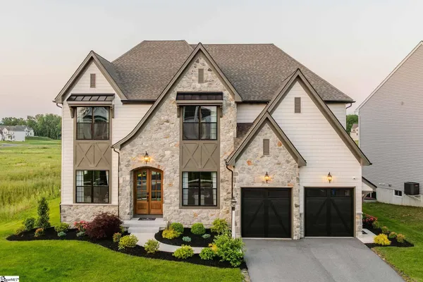 $899,900 | 40 Nivie Lane, Simpsonville, SC 29681