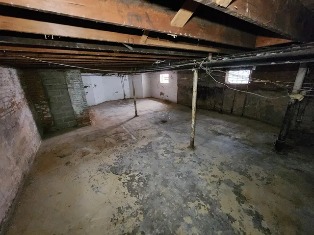 a view of empty room