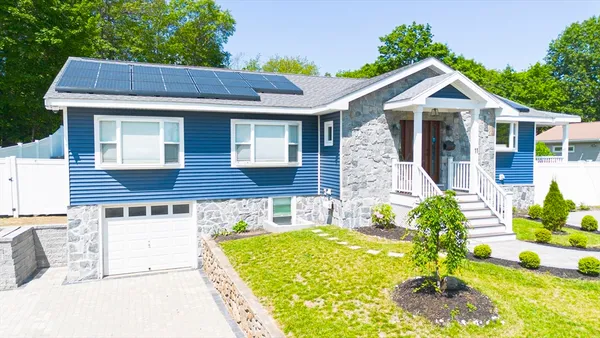 $980,000 | 11 Bacon Drive, Saugus, MA 01906