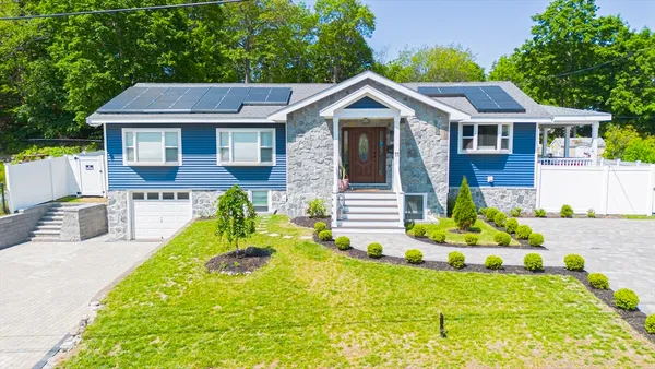 $980,000 | 11 Bacon Drive, Saugus, MA 01906