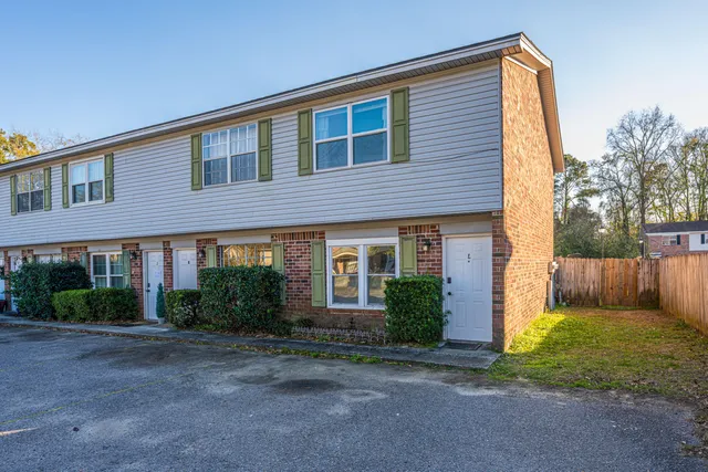 $220,000 | 519 Parkdale Drive, Unit L, Charleston, SC 29414