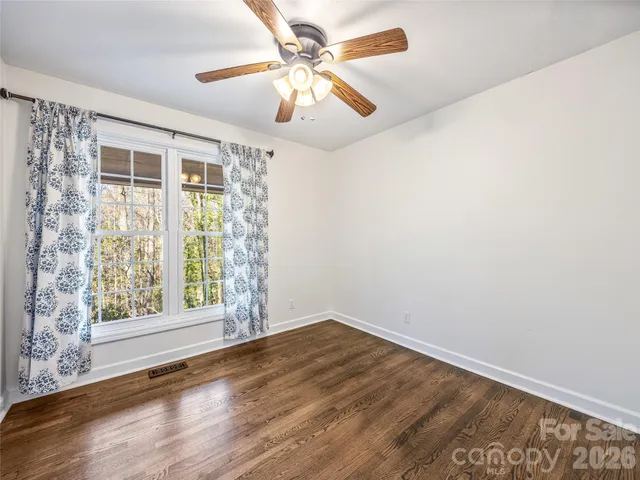 $625,000 | 2388 Hebron Road, Hendersonville, NC 28739