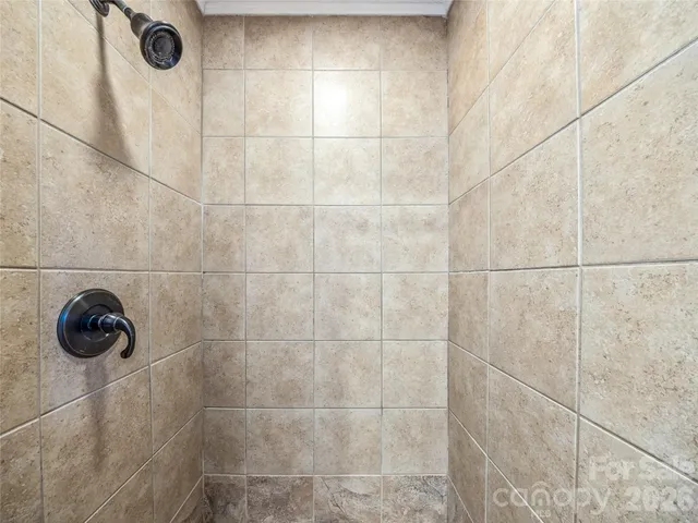 $625,000 | 2388 Hebron Road, Hendersonville, NC 28739