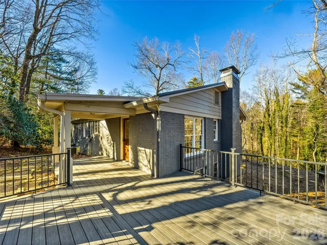 $625,000 | 2388 Hebron Road, Hendersonville, NC 28739