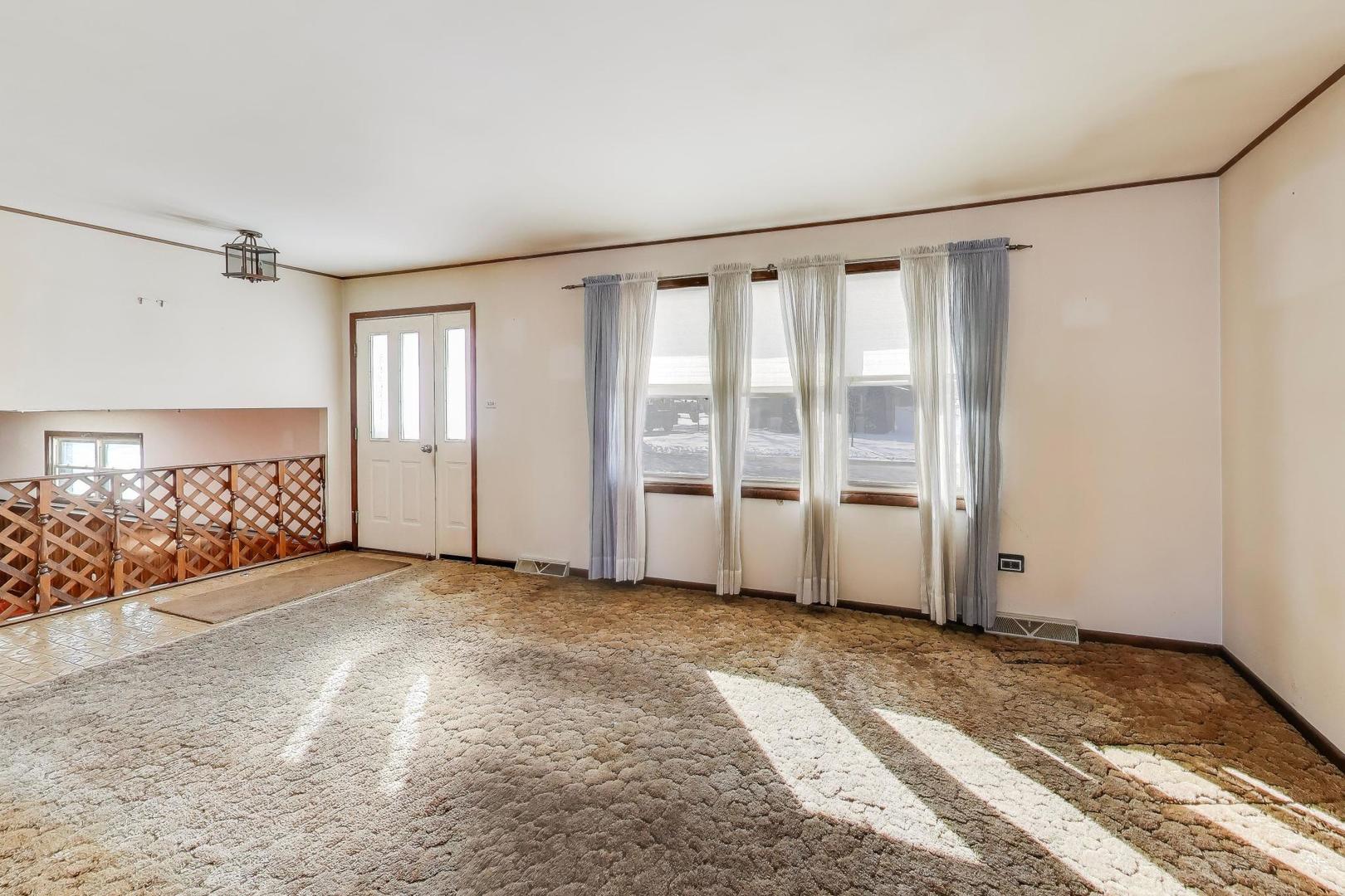 10814 3rd Street Mokena, IL 60448 - Photo 2 of 25