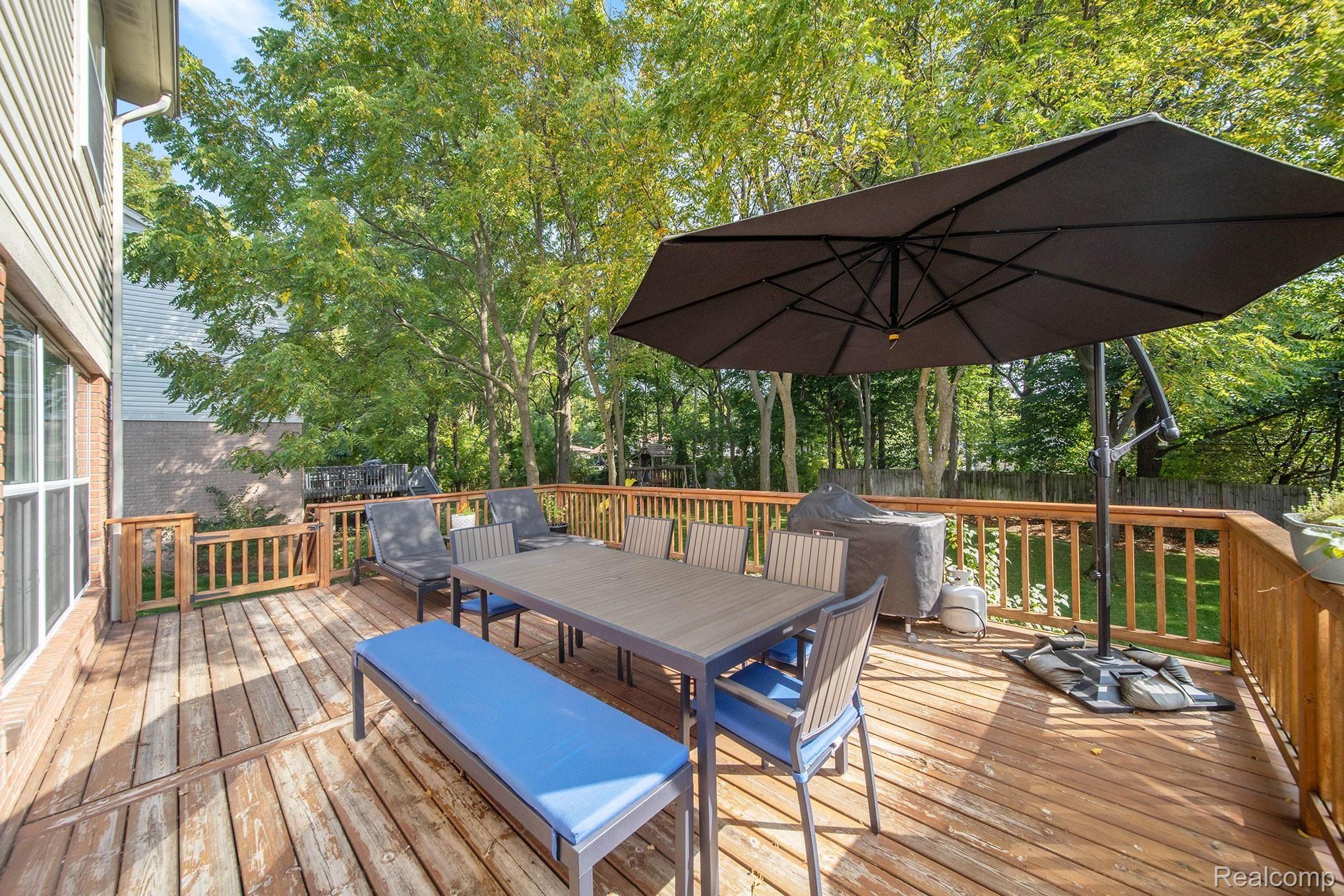 2745 Long Meadow Lane Rochester, MI 48307 - Photo 35 of 38 35.jpg