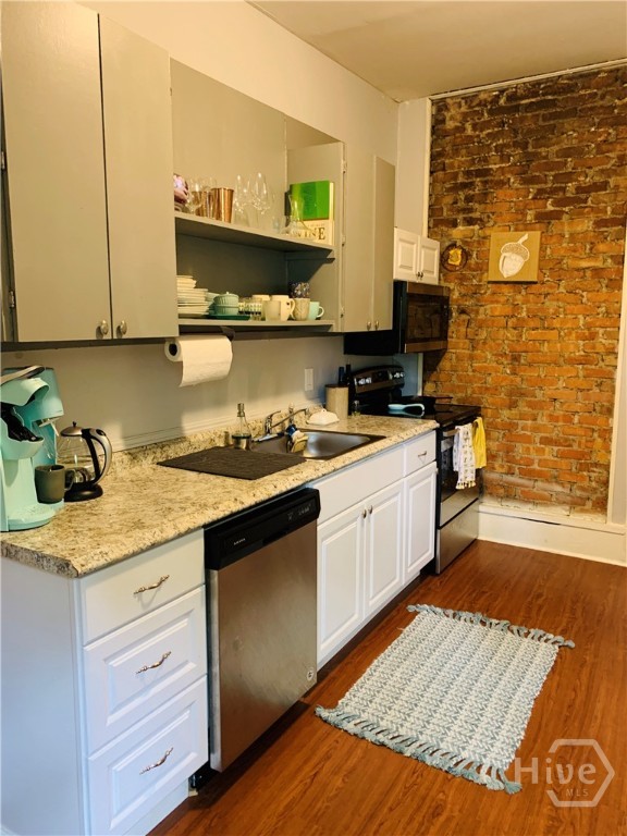 648 East 40th Street Savannah, GA 31401 - Photo 8 of 13