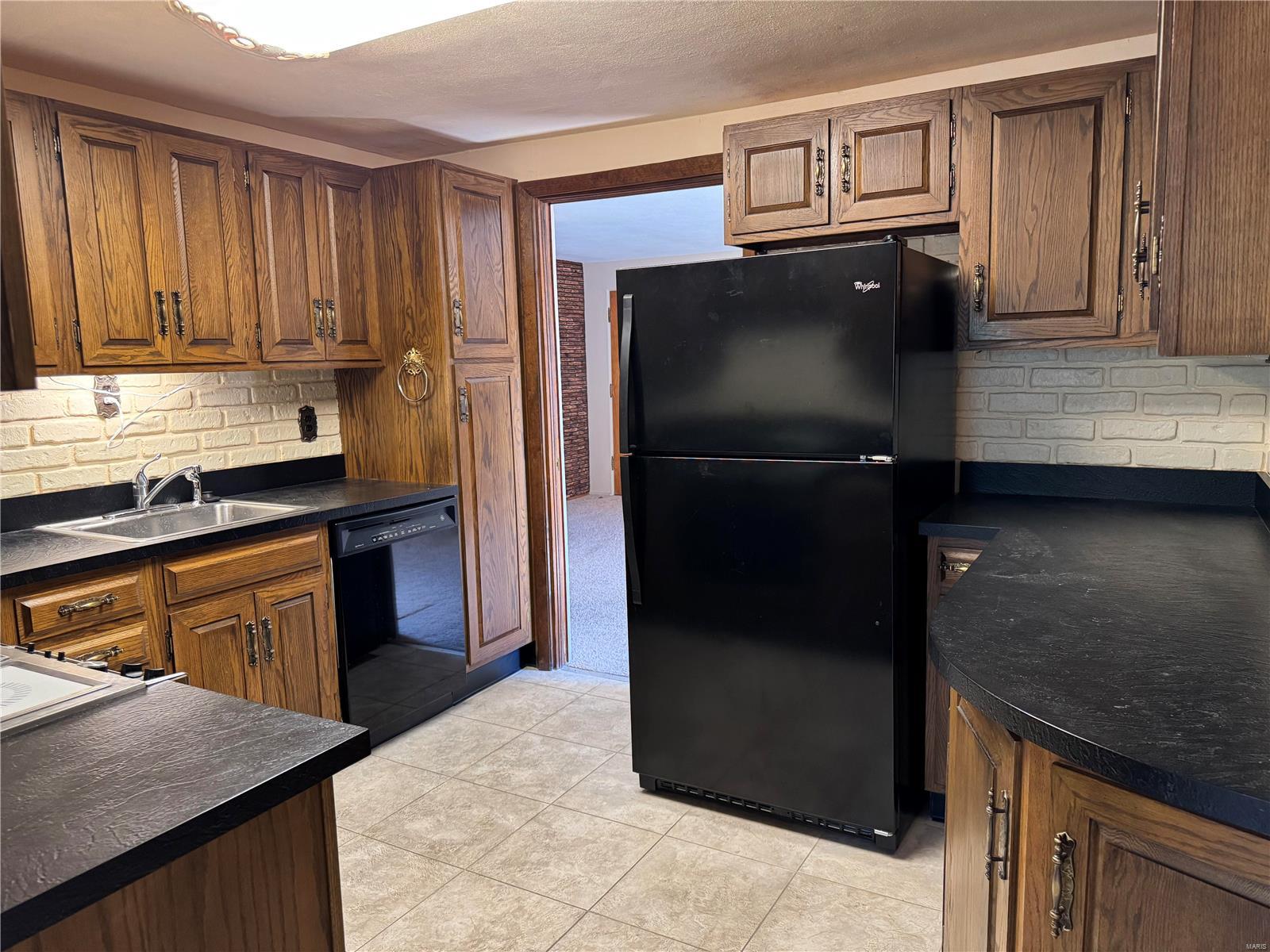 735 Union Road St. Louis, MO 63123 - Photo 5 of 20
