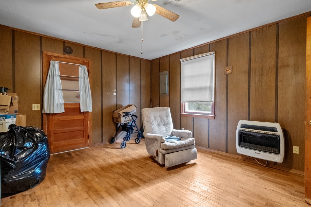 1530 Herman Adams Road Cumberland City, TN 37050 - Photo 17 of 32 Gallery Image 17