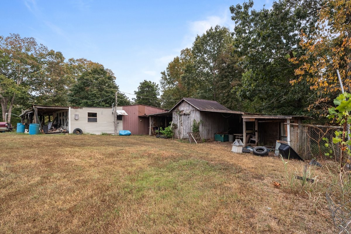1530 Herman Adams Road Cumberland City, TN 37050 - Photo 22 of 32 Gallery Image 22