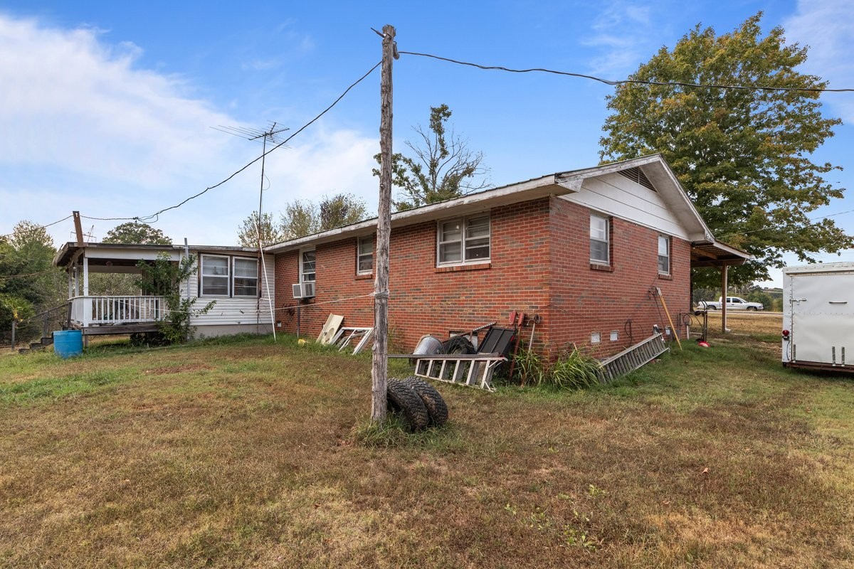 1530 Herman Adams Road Cumberland City, TN 37050 - Photo 27 of 32 Gallery Image 27