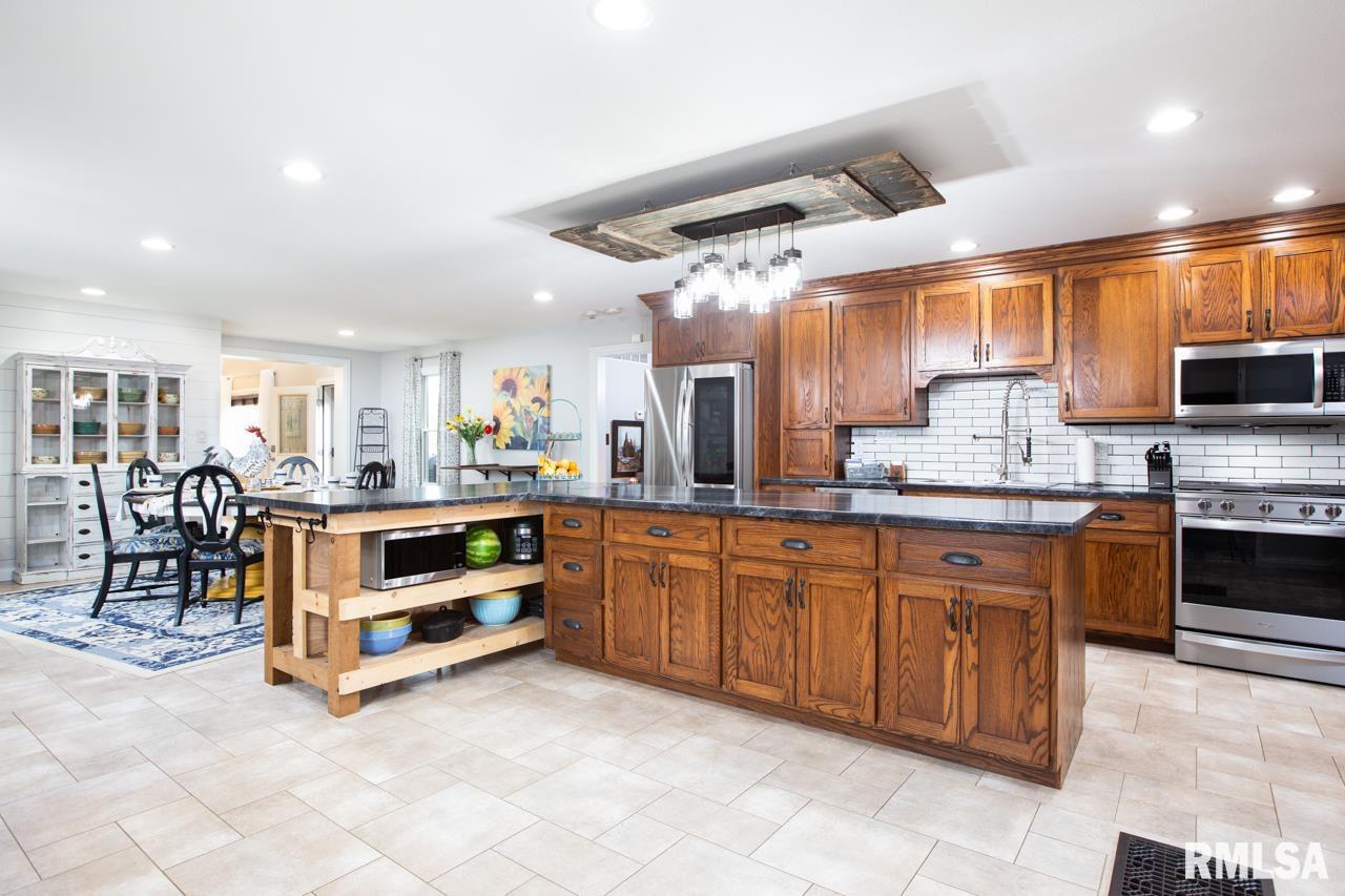 1823-800 E Road Wyoming, IL 61491 - Photo 8 of 57 Gallery Image 8
