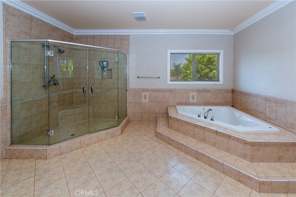 5217 Etiwanda Avenue Tarzana, CA 91356 - Photo 9 of 11