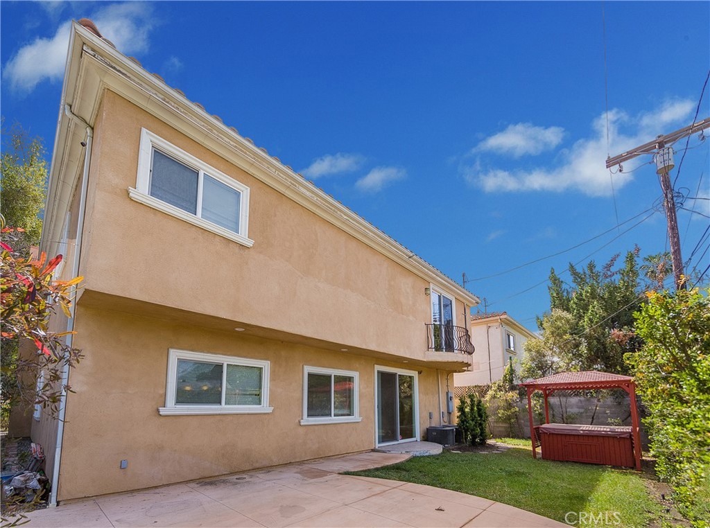 5217 Etiwanda Avenue Tarzana, CA 91356 - Photo 10 of 11