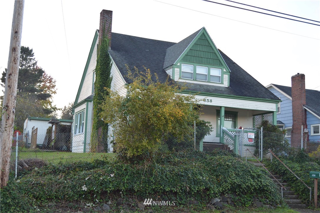858 Fowler Street Raymond, WA 98577 - Photo 2 of 20 Gallery Image 2