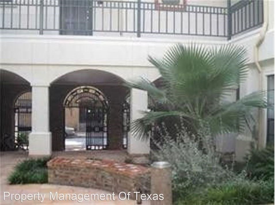 1908 San Antonio Street, Unit 314 Austin, TX 78705 - Photo 3 of 5 a view of entryway with a garden