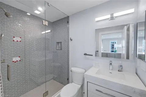 a view of a kitchen with washer and dryer