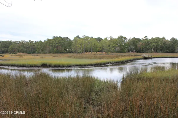 $160,000 | 407 Salt Creek Road, Swansboro, NC 28584