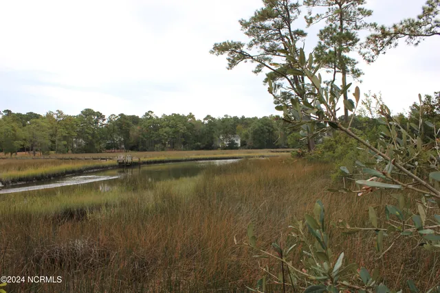 $170,000 | 407 Salt Creek Road, Swansboro, NC 28584