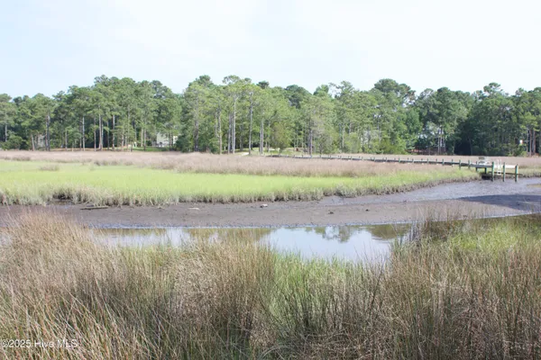 $160,000 | 407 Salt Creek Road, Swansboro, NC 28584