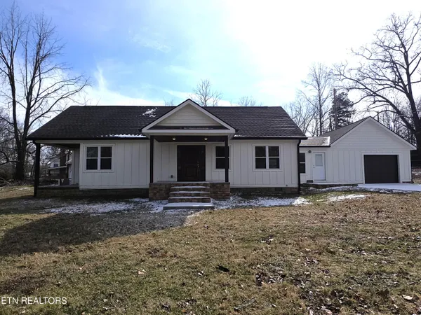 $460,000 | 216 Lafayette Street, Oneida, TN 37841