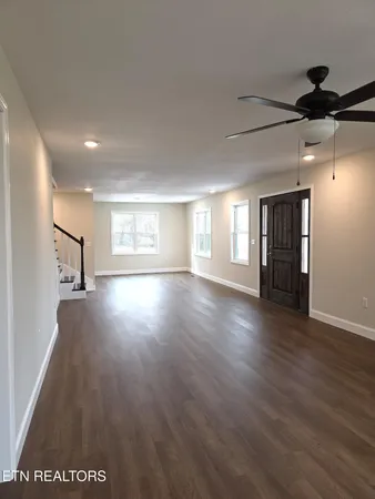 $460,000 | 216 Lafayette Street, Oneida, TN 37841
