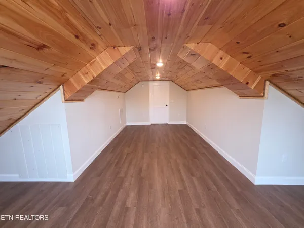$460,000 | 216 Lafayette Street, Oneida, TN 37841