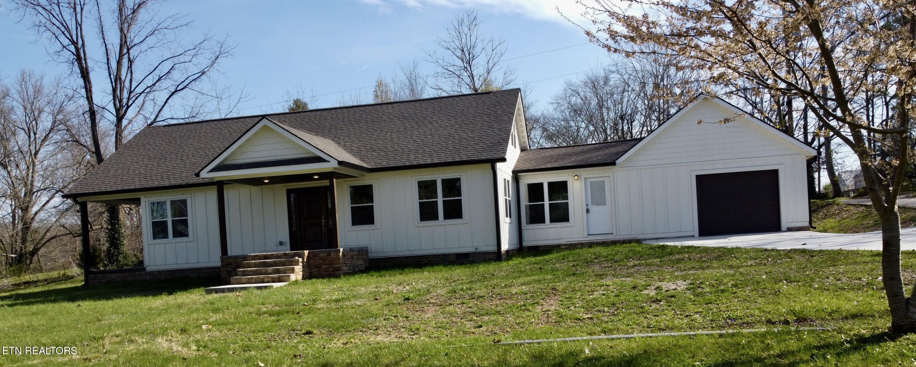216 Lafayette Street Oneida, TN 37841 - Photo 36 of 43 Photo Mar 19 2026, 4 49 46 PM