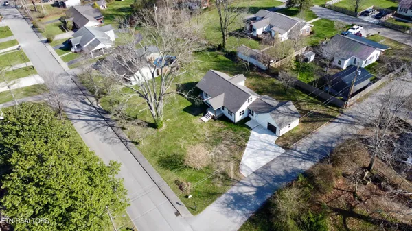 $460,000 | 216 Lafayette Street, Oneida, TN 37841
