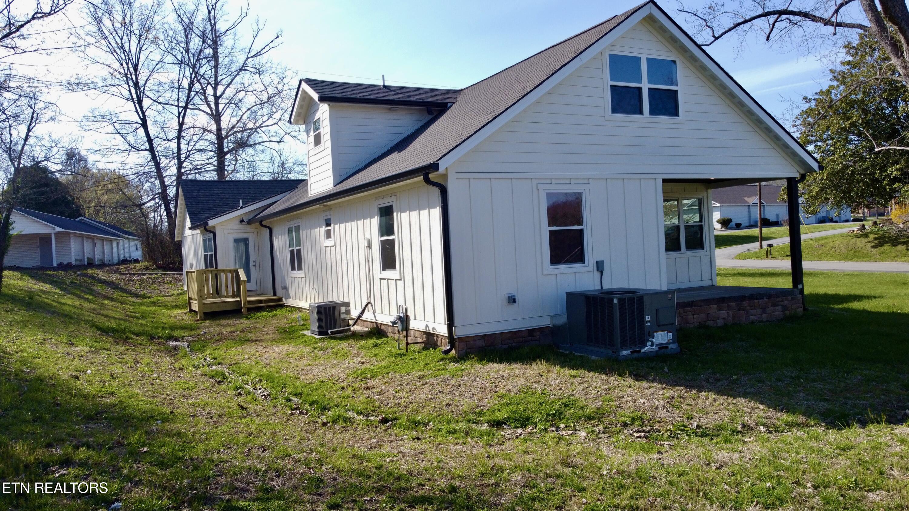 216 Lafayette Street Oneida, TN 37841 - Photo 40 of 43 Photo Mar 19 2026, 4 52 35 PM