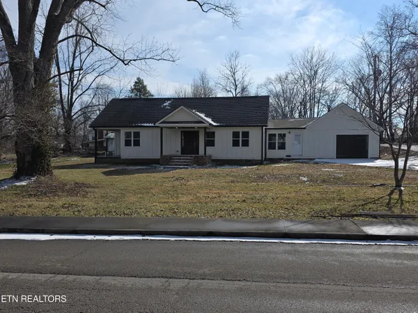 $460,000 | 216 Lafayette Street, Oneida, TN 37841
