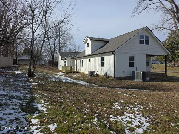 $460,000 | 216 Lafayette Street, Oneida, TN 37841