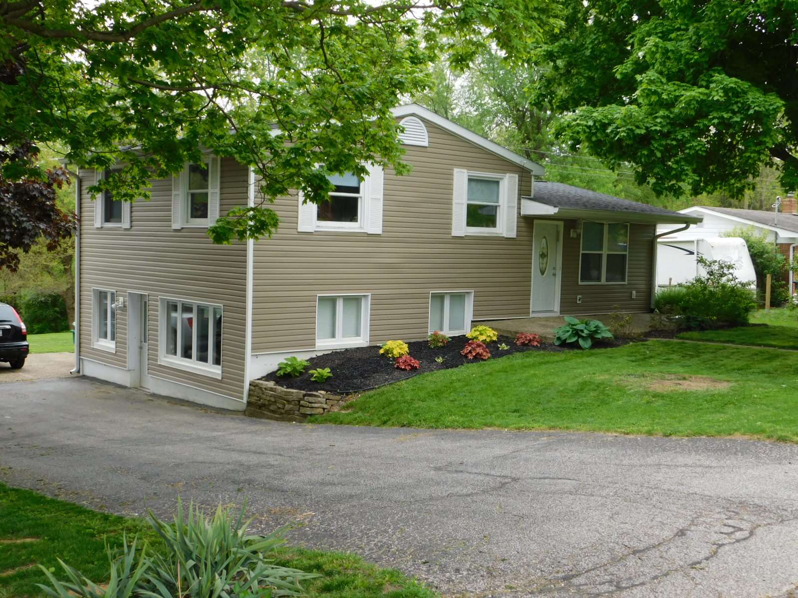 1218 North Logan Road Bloomington, IN 47404 - Photo 1 of 20 Gallery Image 1