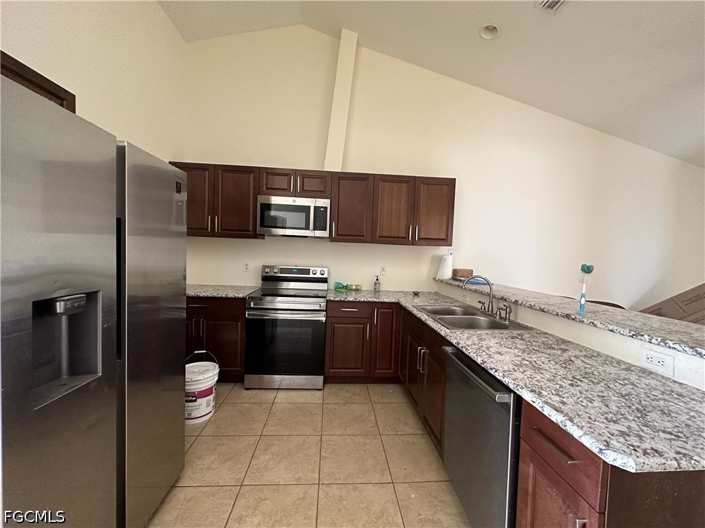4724 26th Street Southwest Lehigh Acres, FL 33973 - Photo 9 of 18