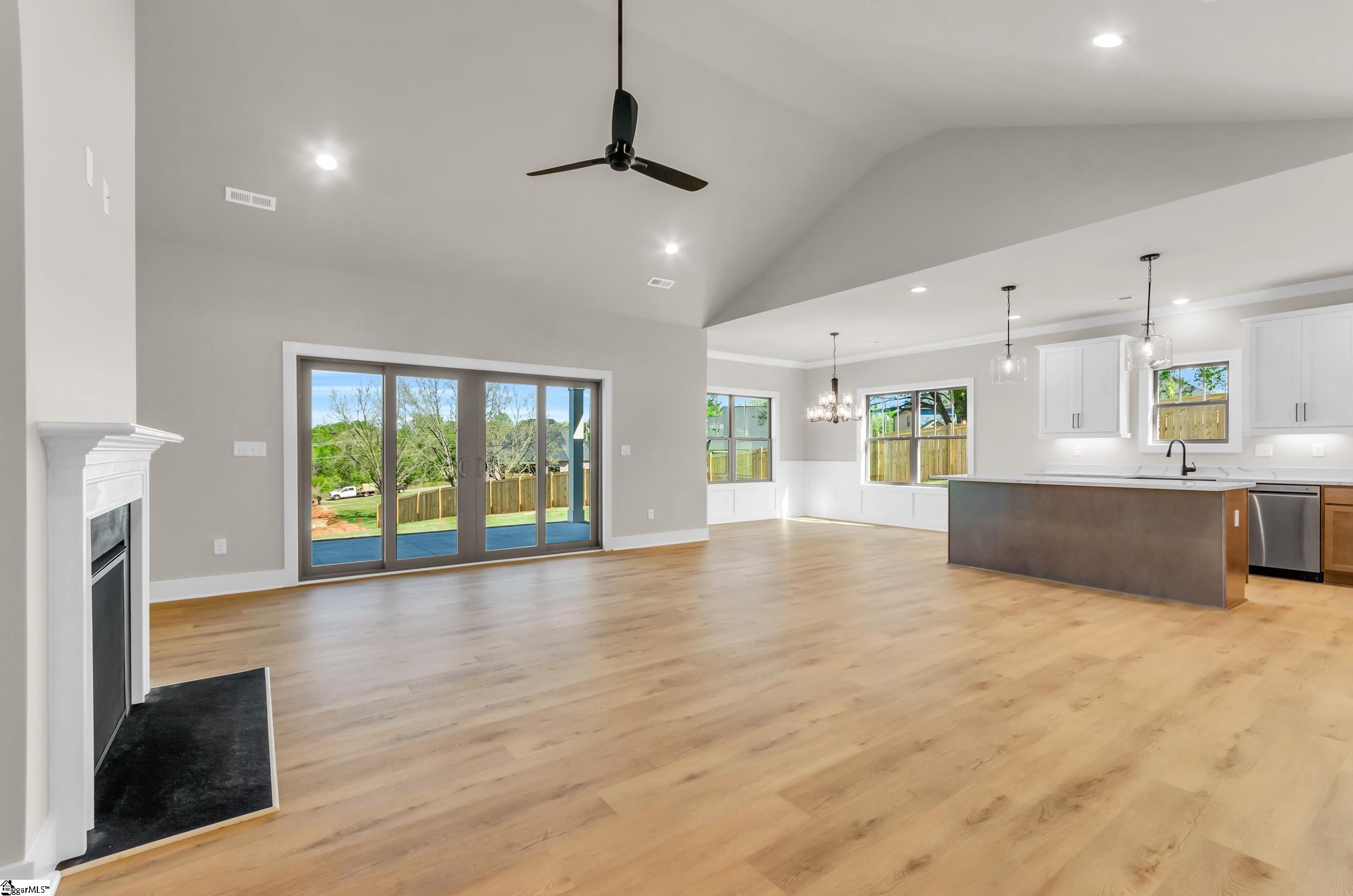 170 Mimosa Road Lyman, SC 29365 - Photo 4 of 40