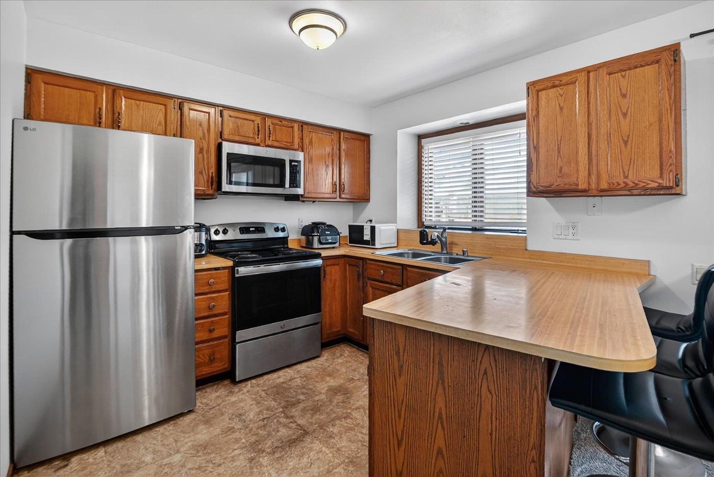 517 Knightsbridge Road Waunakee, WI 53597 - Photo 23 of 61