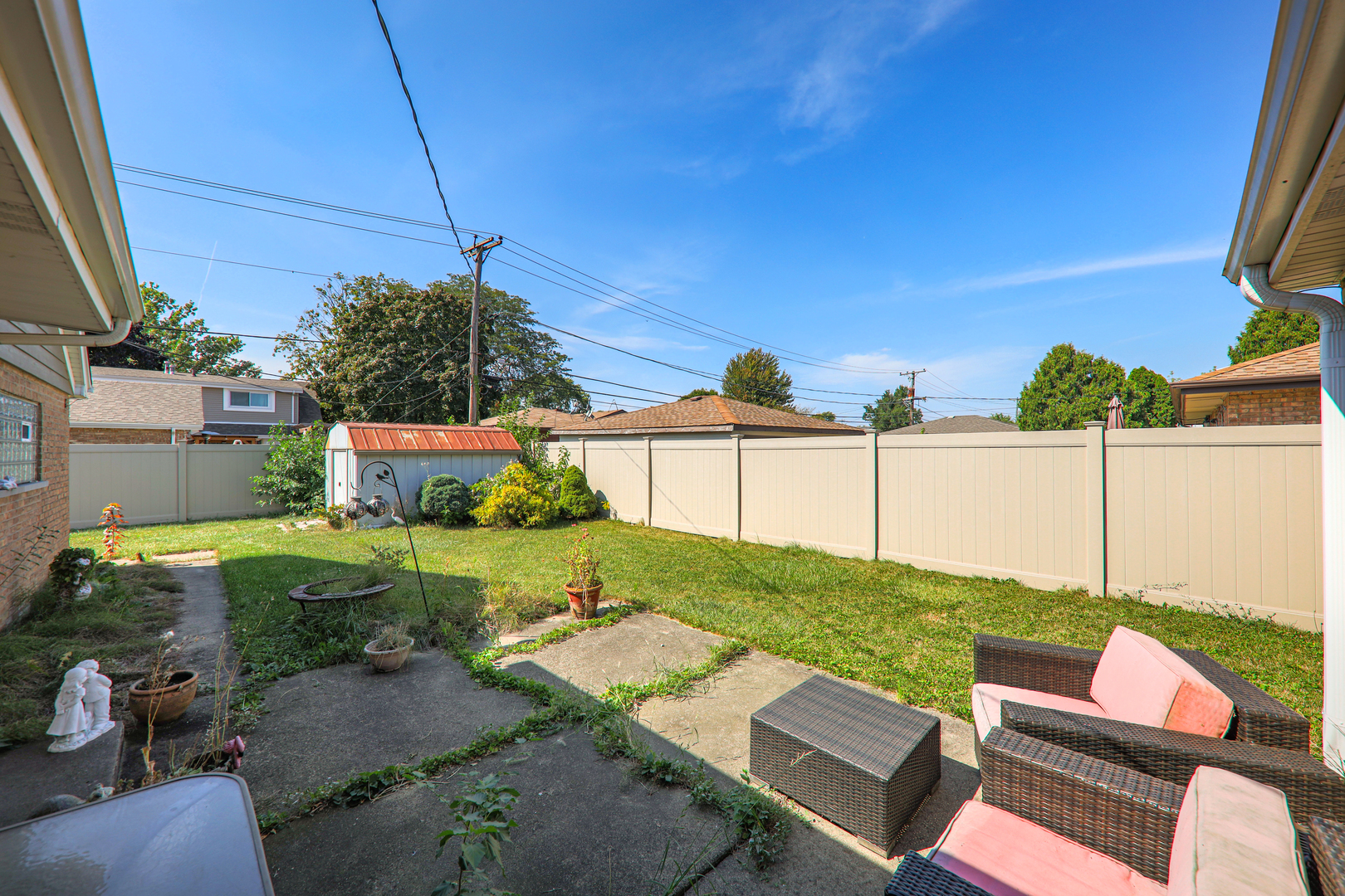 9236 Pembroke Lane Bridgeview, IL 60455 - Photo 37 of 40 a view of backyard with outdoor seating and city view