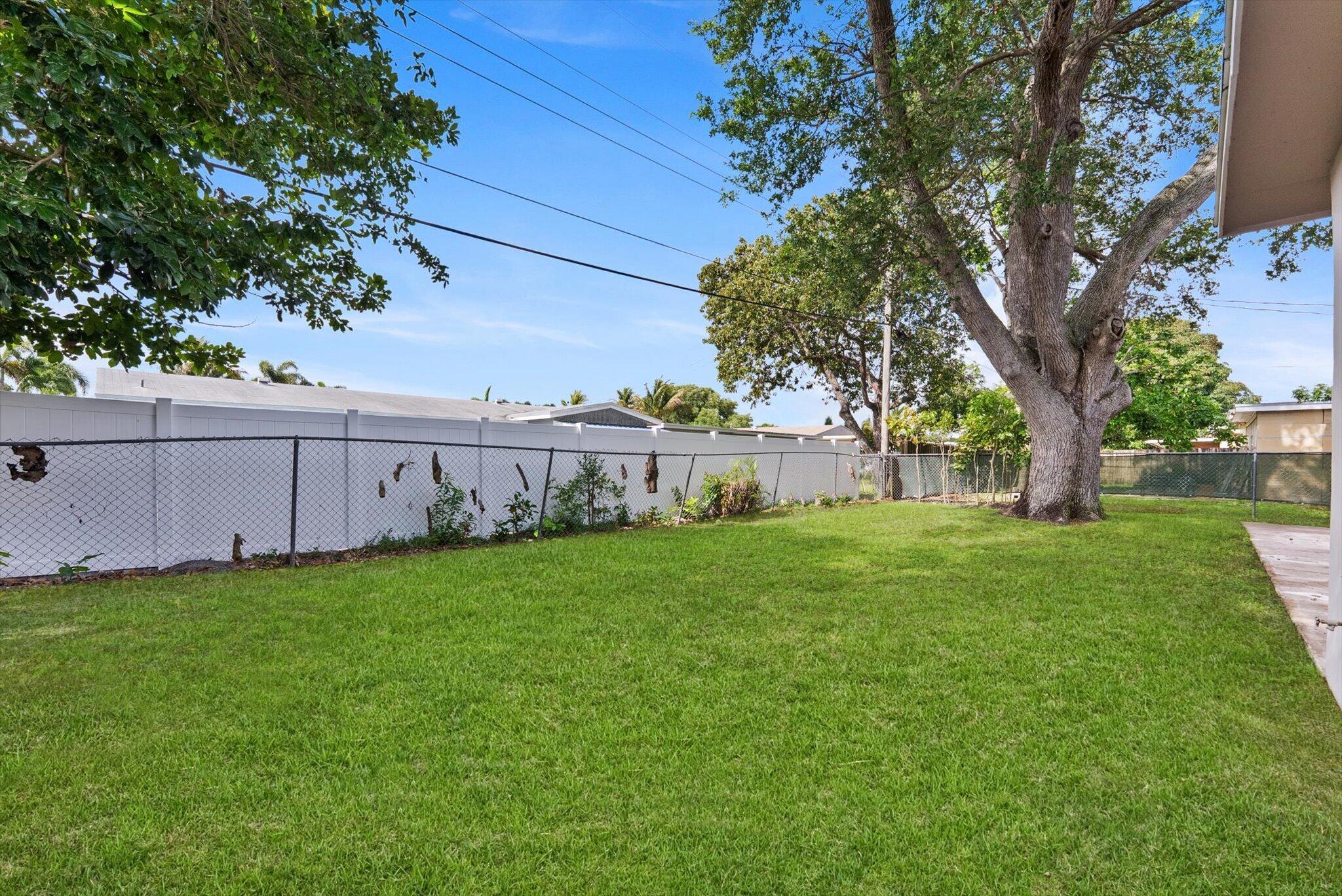 6744 Southwest 34th Court Miramar, FL 33023 - Photo 35 of 36 35-35