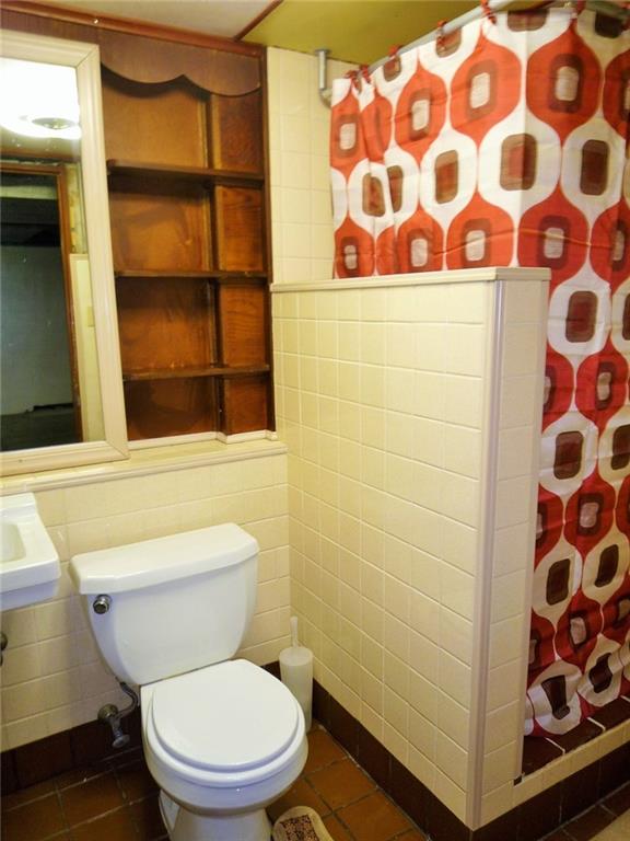 316 Donnell Road Lower Burrell, PA 15068 - Photo 15 of 24 Full Bath
