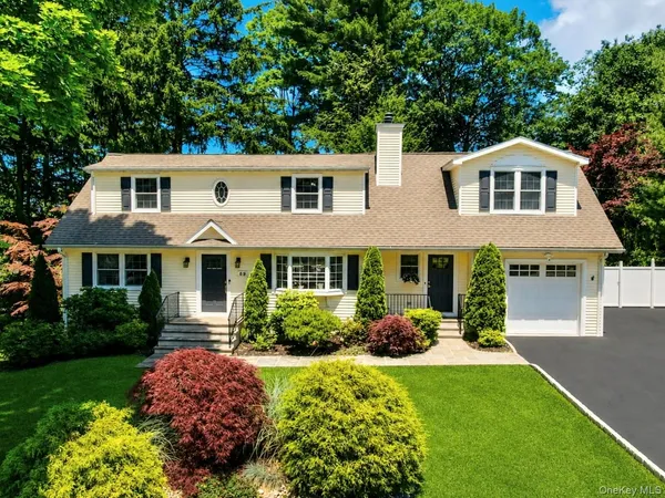 $1,098,000 | 59 Chester Place, Thornwood, NY 10594