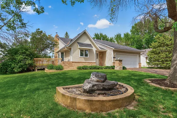 $397,500 | 15264 92nd Place North, Maple Grove, MN 55369