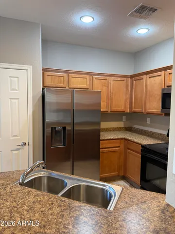 $2,000 | 3760 West Amber Nickole Court, Phoenix, AZ 85086
