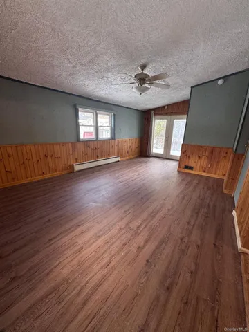 $3,500 | 709 Tower Avenue, Maybrook, NY 12543