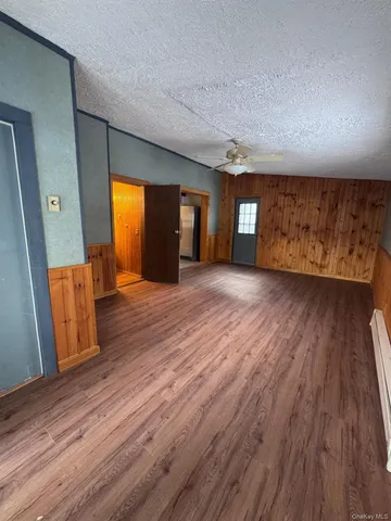 $3,500 | 709 Tower Avenue, Maybrook, NY 12543