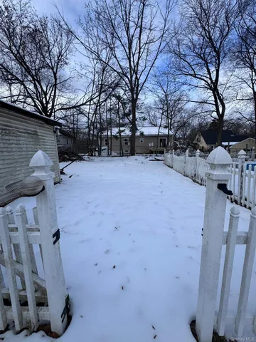 $3,500 | 709 Tower Avenue, Maybrook, NY 12543