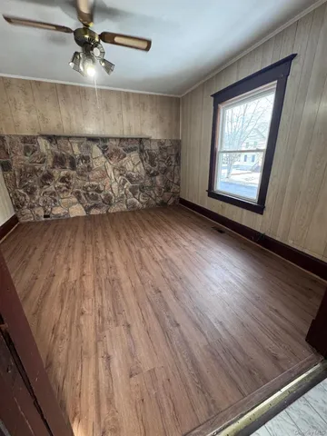 $3,500 | 709 Tower Avenue, Maybrook, NY 12543