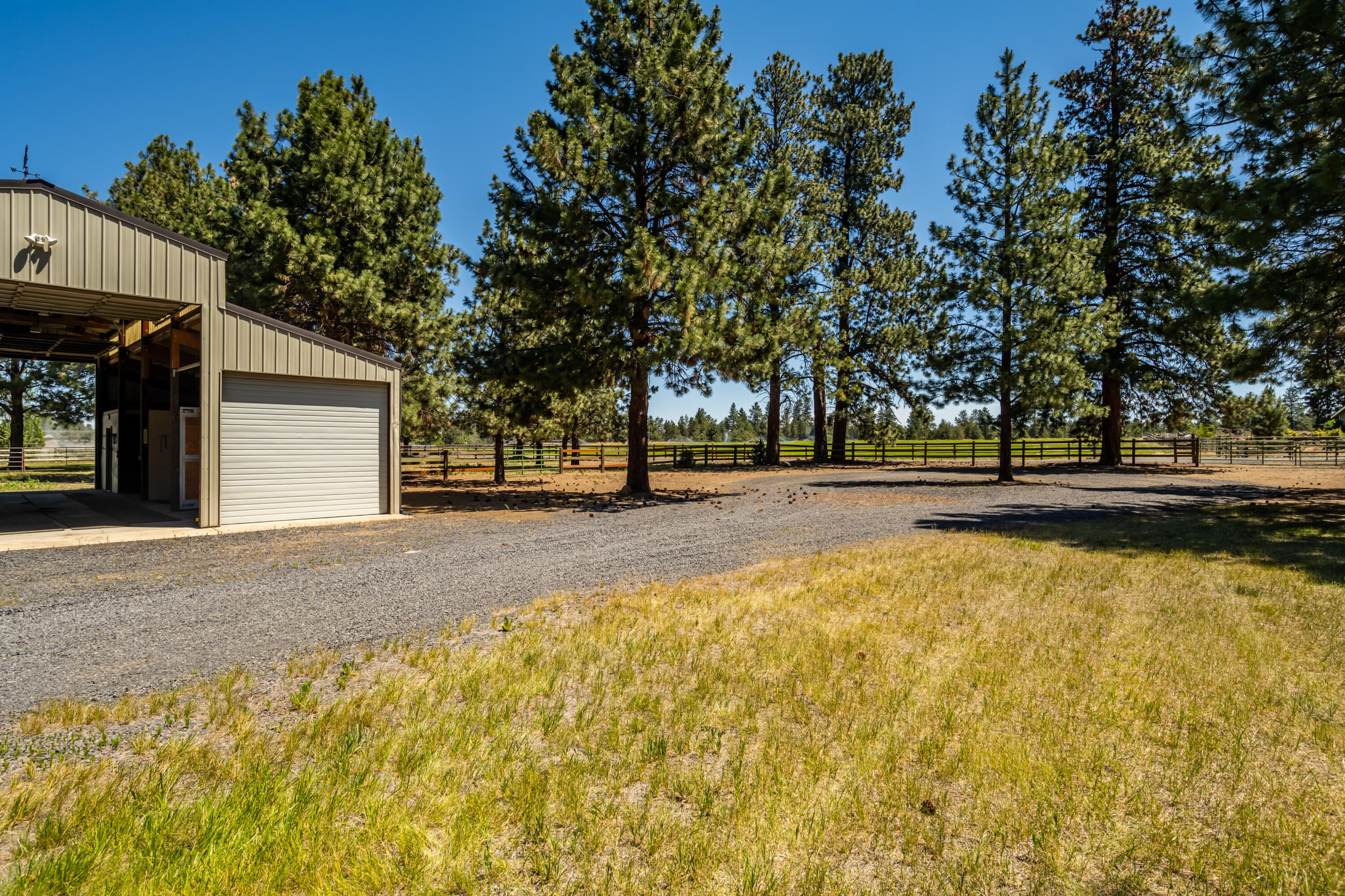60696 Tekampe Road Bend, OR 97702 - Photo 53 of 61 JH5_3012