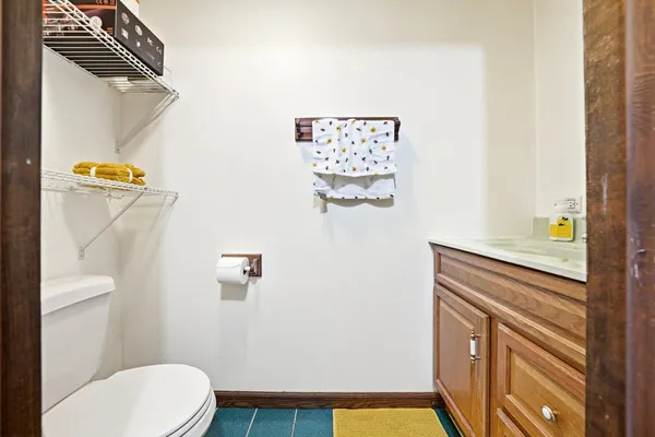 $590,000 | 659 Terry Court, Roselle, IL 60172