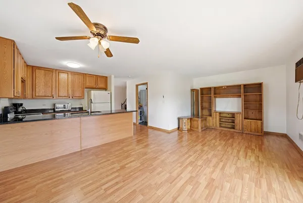 $590,000 | 659 Terry Court, Roselle, IL 60172